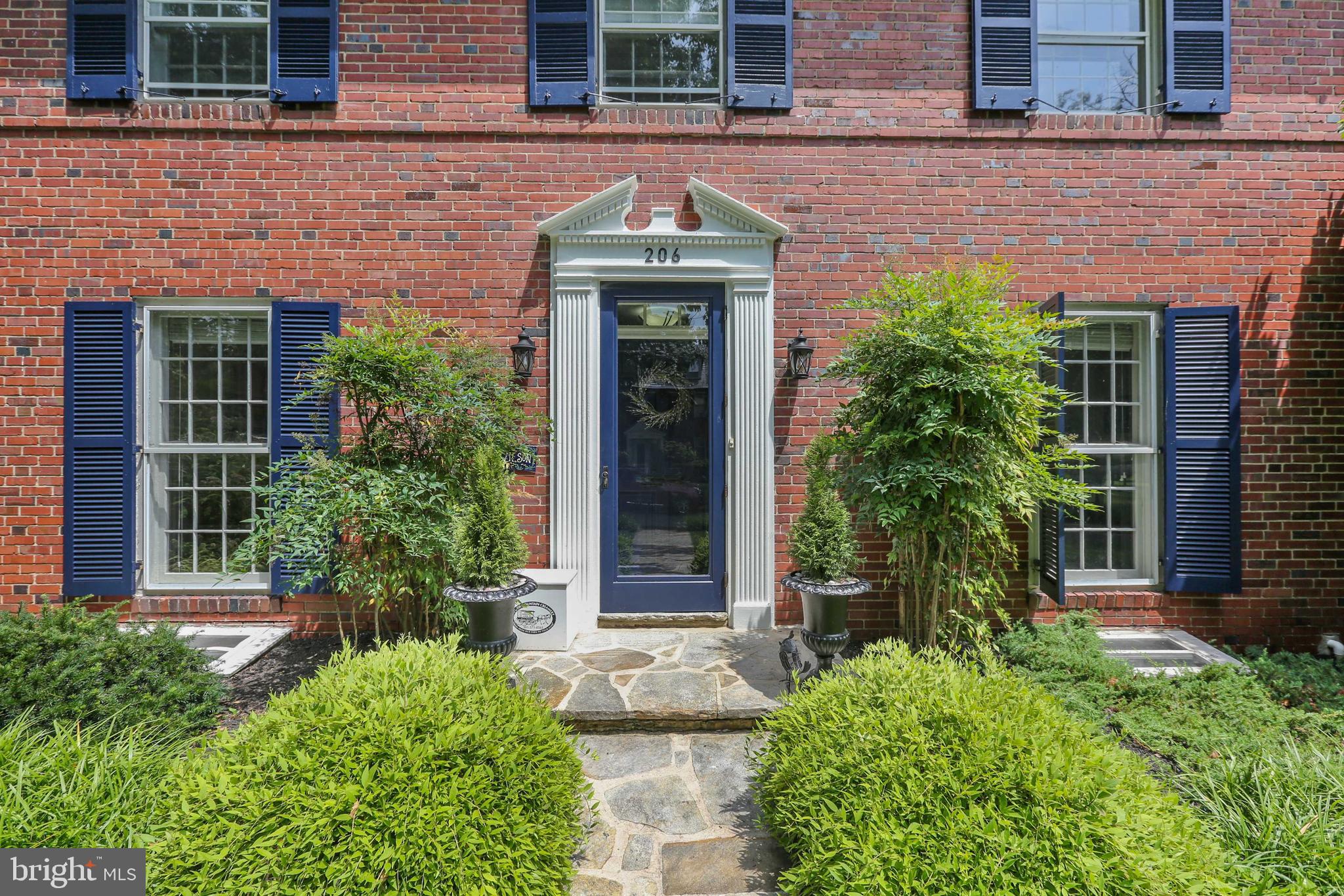 206 Taplow Road Baltimore, MD 21212 - Photo 3 of 49