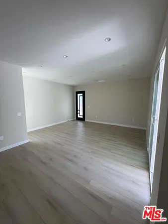 a view of a yard with plants