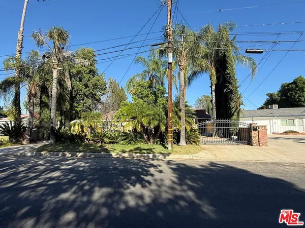 $3,990 | 7342 Forbes Avenue, Lake Balboa, CA 91406