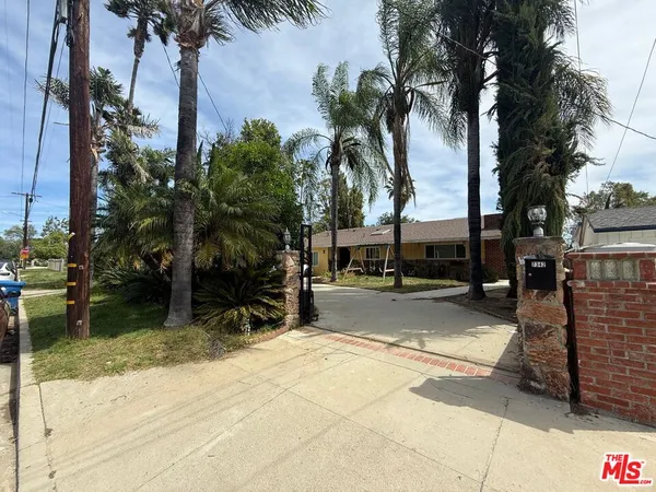 $3,990 | 7342 Forbes Avenue, Lake Balboa, CA 91406