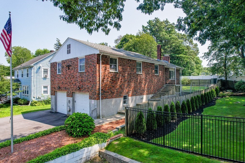 7 Carol Street Stoneham, MA 02180 - Photo 3 of 40