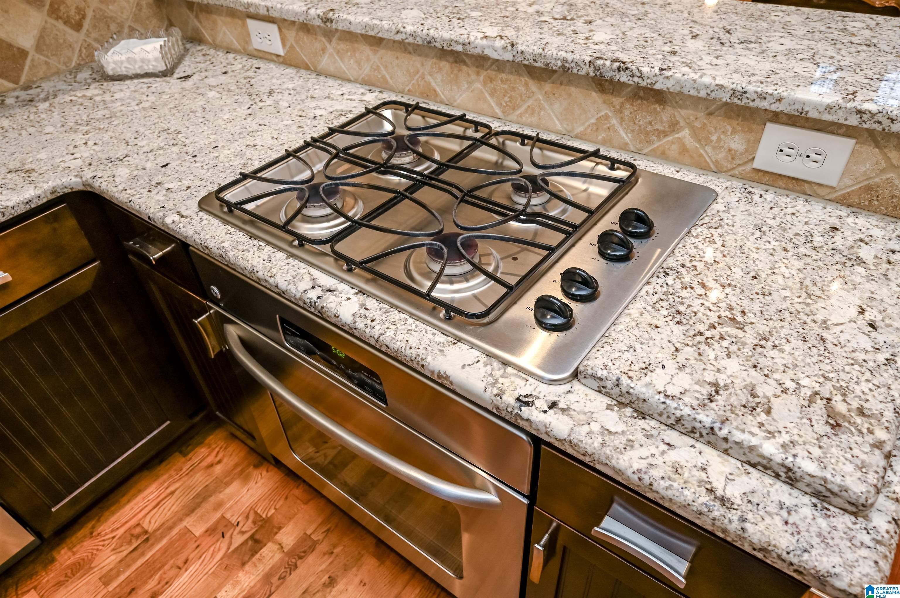 2042 Lancaster Road, Unit 119 Birmingham, AL 35209 - Photo 12 of 33