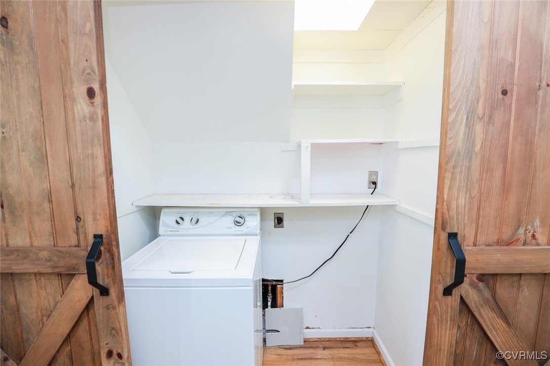 4210 Chesdin Boulevard Sutherland, VA 23885 - Photo 13 of 35 a utility room with dryer and washer