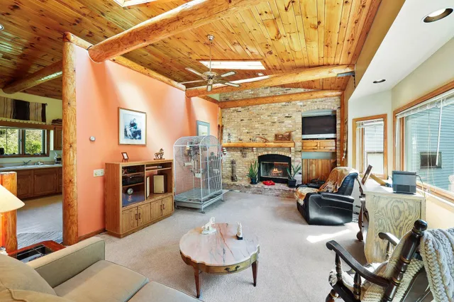 $1,300,000 | 847 County Rd Jg, Mount Horeb, WI 53572