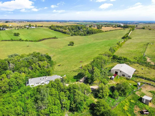 $1,300,000 | 847 County Rd Jg, Mount Horeb, WI 53572