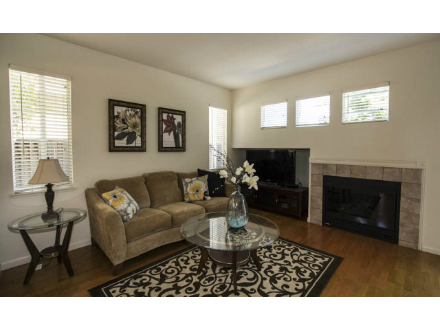 3946 Springfield Common Fremont, CA 94555 - Photo 5 of 17 Gallery Image 5