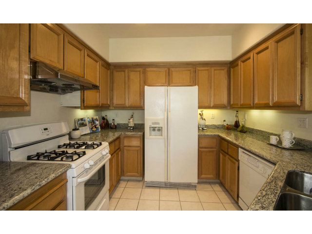 3946 Springfield Common Fremont, CA 94555 - Photo 8 of 17 Gallery Image 8