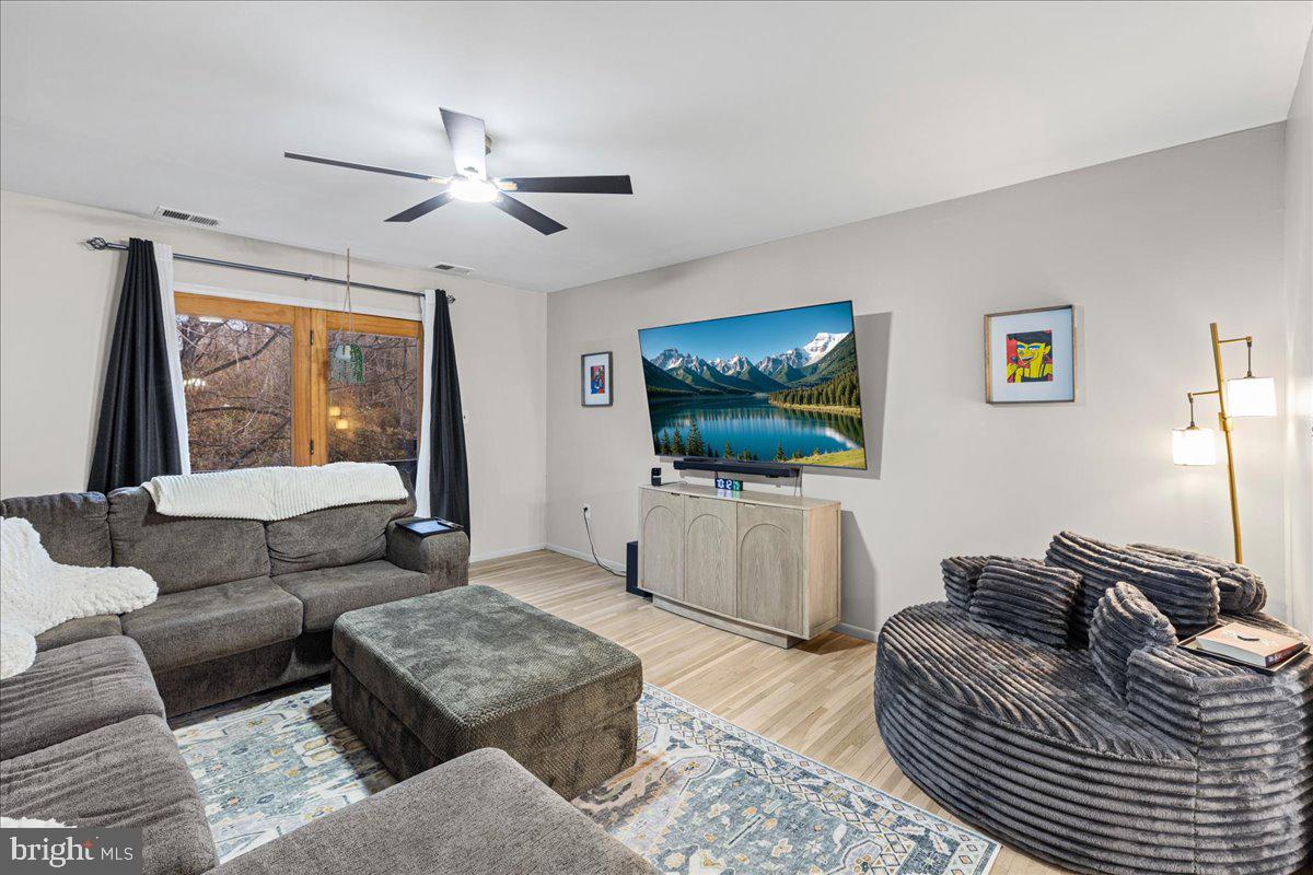 2116 Silver Court Hamilton, NJ 08690 - Photo 6 of 26