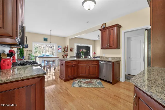 $845,000 | 1019 Gideon Trace, Charlton, NY 12302