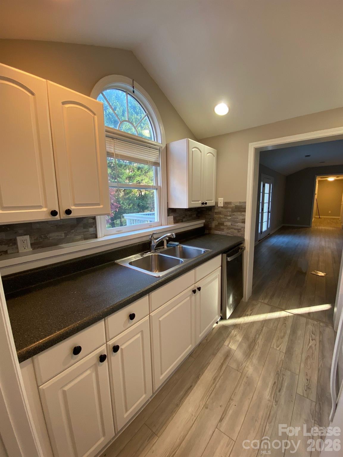 4415 Garris Road Charlotte, NC 28209 - Photo 7 of 16