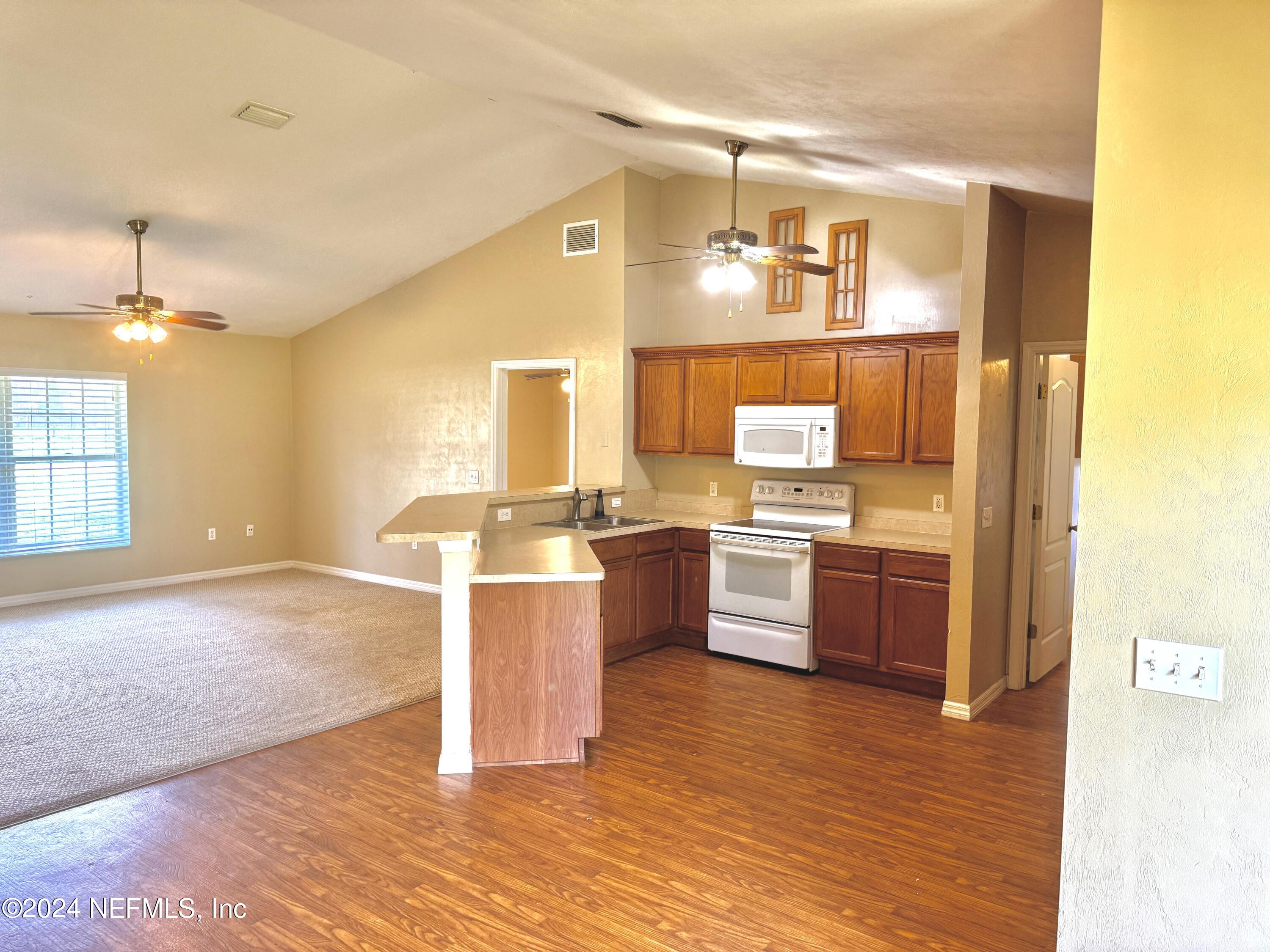 3290 Thunder Road Middleburg, FL 32068 - Photo 10 of 23 IMG_3913