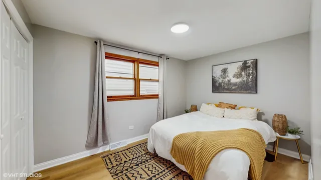 $495,000 | 2701 South Hillock Avenue, Chicago, IL 60608