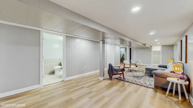 $495,000 | 2701 South Hillock Avenue, Chicago, IL 60608