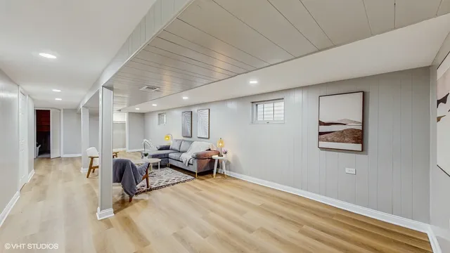 $495,000 | 2701 South Hillock Avenue, Chicago, IL 60608