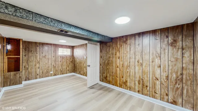 $495,000 | 2701 South Hillock Avenue, Chicago, IL 60608