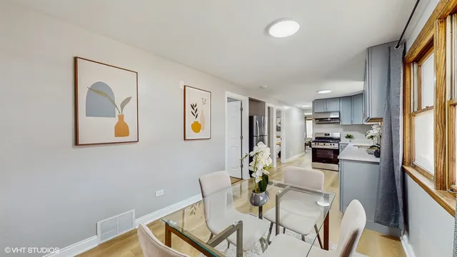 $495,000 | 2701 South Hillock Avenue, Chicago, IL 60608