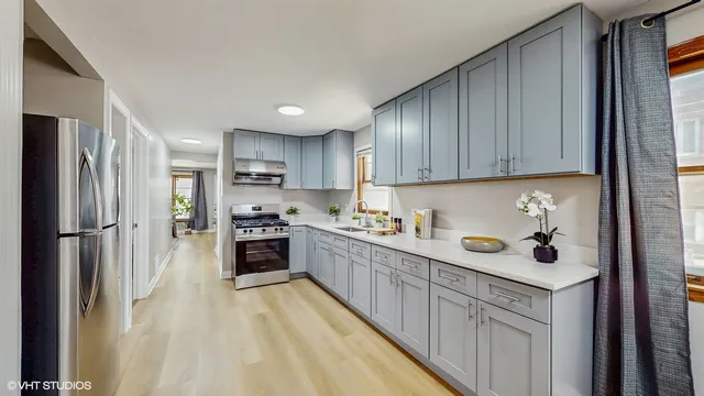 $495,000 | 2701 South Hillock Avenue, Chicago, IL 60608