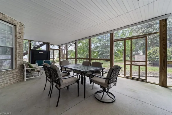 $1,050,000 | 196 Arnold Palmer Drive, Advance, NC 27006