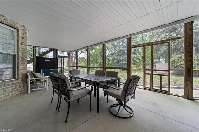 $1,050,000 | 196 Arnold Palmer Drive, Advance, NC 27006