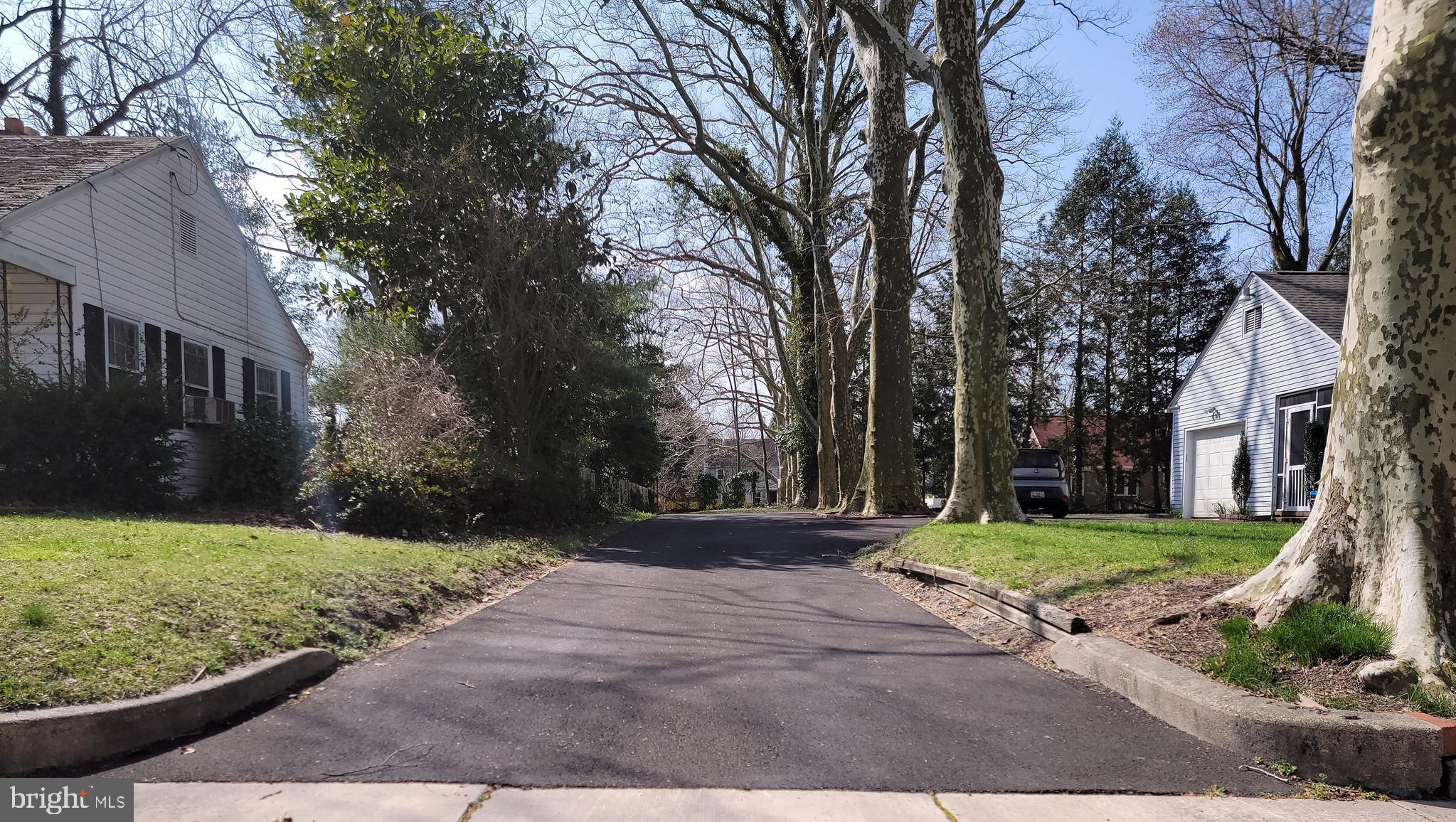 208 Powell Avenue Salisbury, MD 21801 - Photo 5 of 49 Paved Circular Driveway