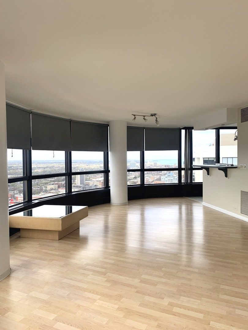 5415 North Sheridan Road, Unit 3911 Chicago, IL 60640 - Photo 8 of 16