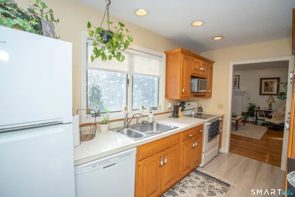 $2,175 | 115 Ayers Point Road, Old Saybrook, CT 06475