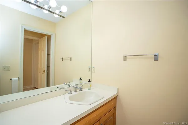 $2,175 | 115 Ayers Point Road, Old Saybrook, CT 06475