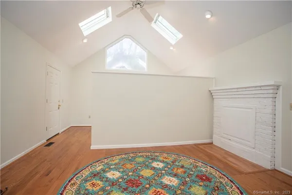 $2,175 | 115 Ayers Point Road, Old Saybrook, CT 06475