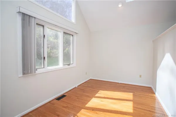 $2,175 | 115 Ayers Point Road, Old Saybrook, CT 06475