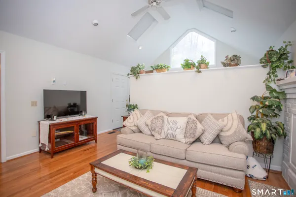$2,175 | 115 Ayers Point Road, Old Saybrook, CT 06475