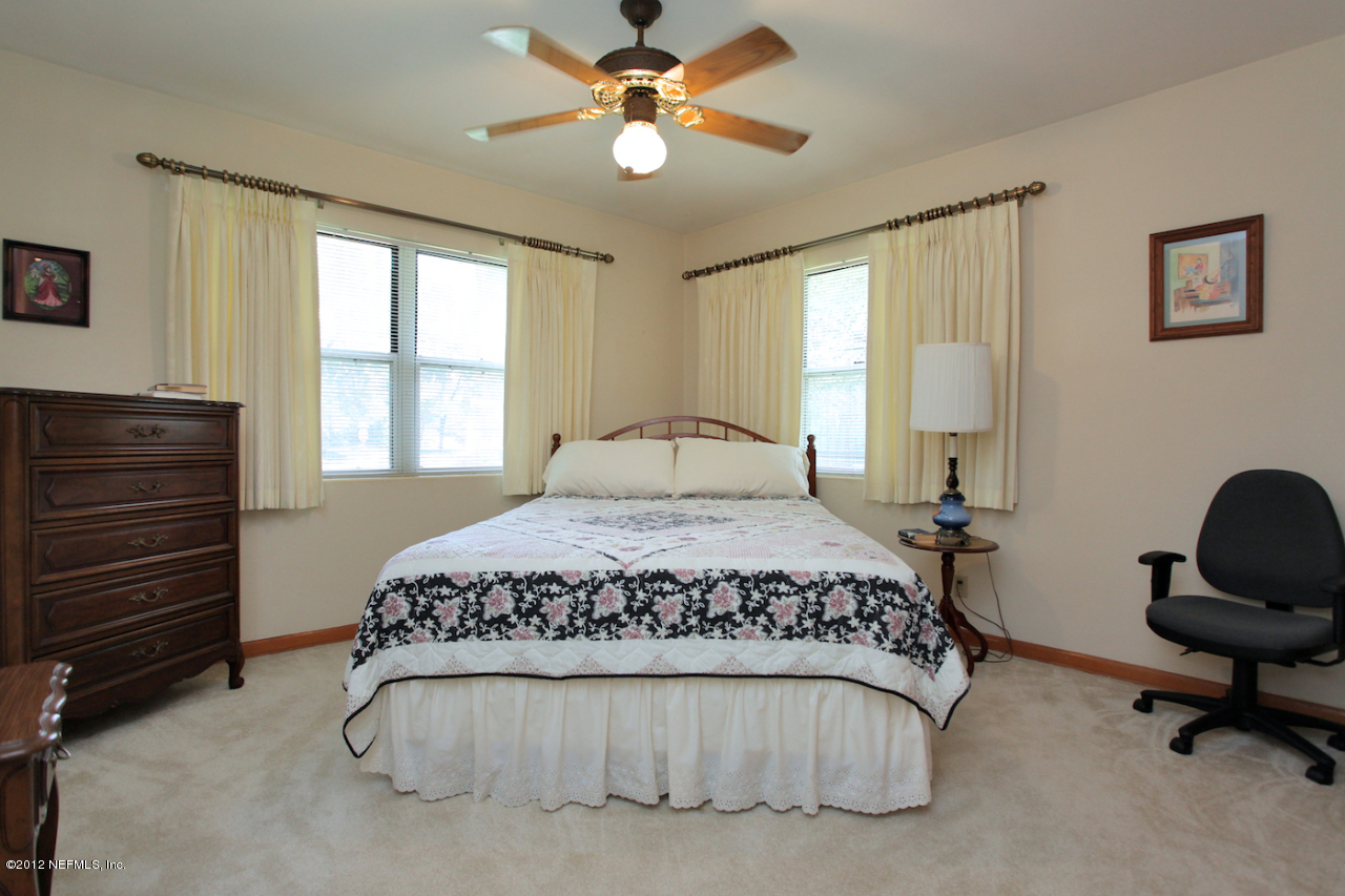 2442 Holly Point Road East Orange Park, FL 32073 - Photo 20 of 25 Third Bedroom