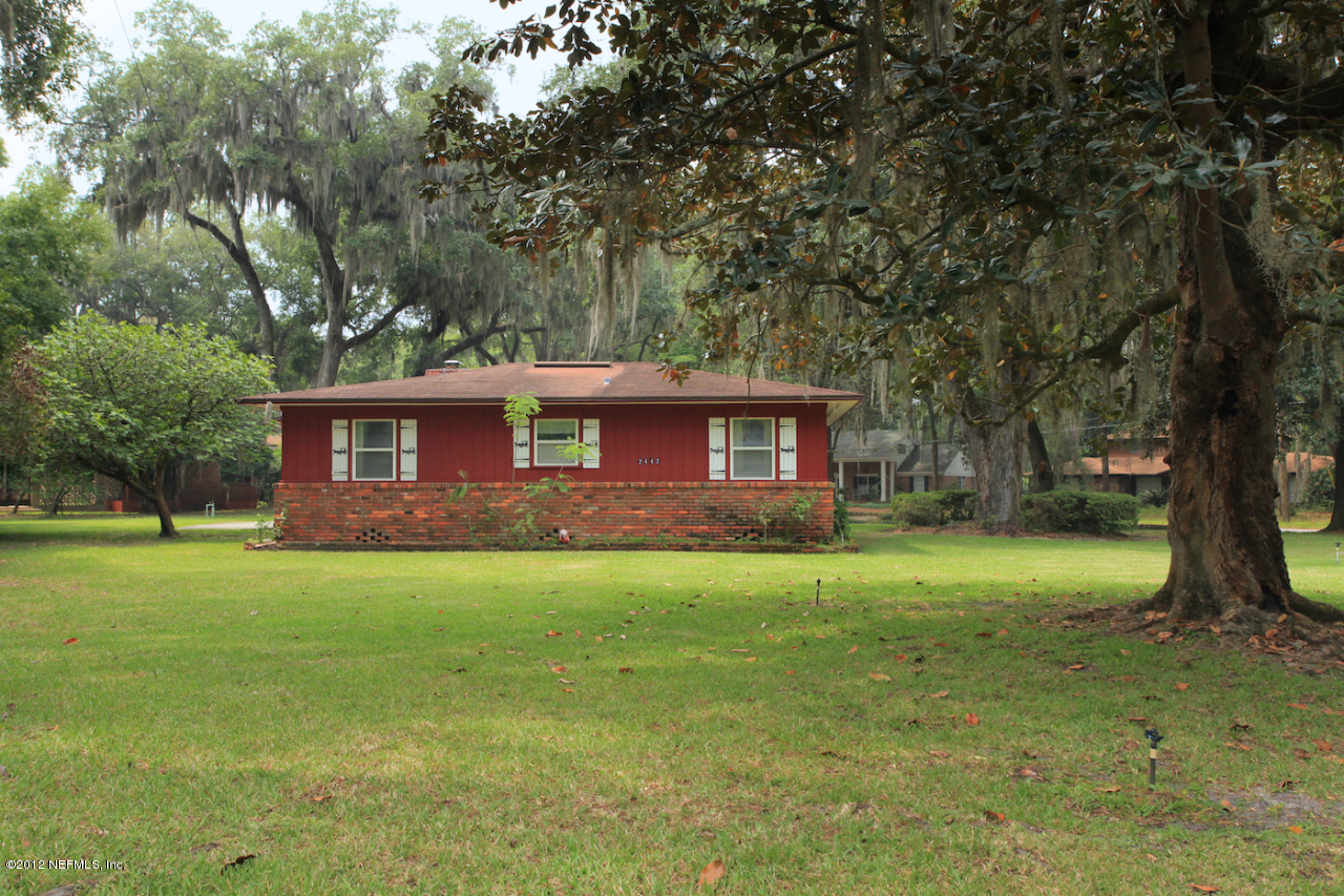 2442 Holly Point Road East Orange Park, FL 32073 - Photo 25 of 25 Side Yard