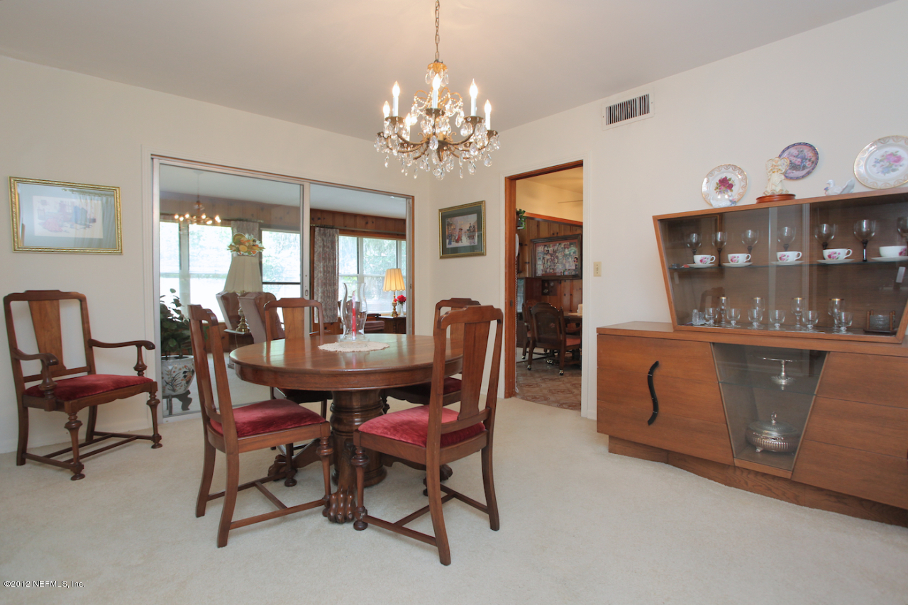 2442 Holly Point Road East Orange Park, FL 32073 - Photo 4 of 25 Dining Room
