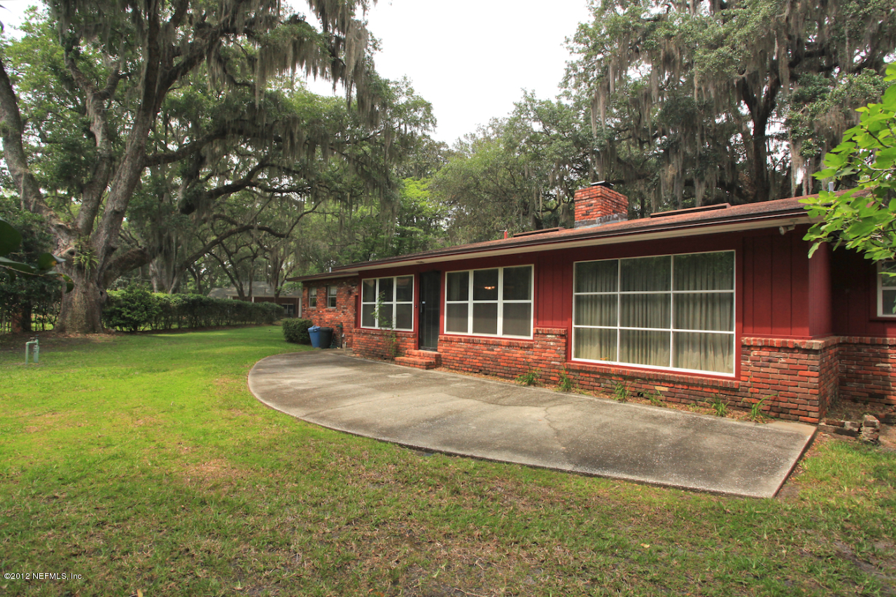 2442 Holly Point Road East Orange Park, FL 32073 - Photo 7 of 25 Back of Home