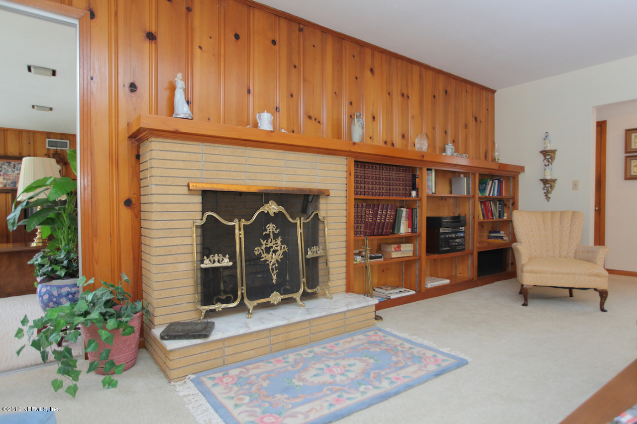 2442 Holly Point Road East Orange Park, FL 32073 - Photo 9 of 25 Fireplace Close Up