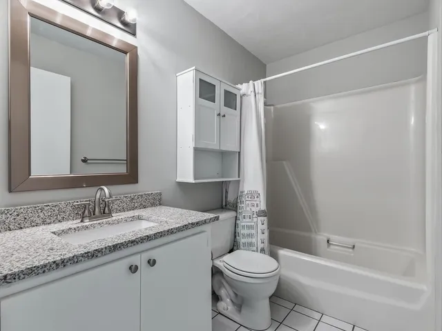 $195,000 | 301 South Lipona Road, Unit 12 AKA 10E, Tallahassee, FL 32304