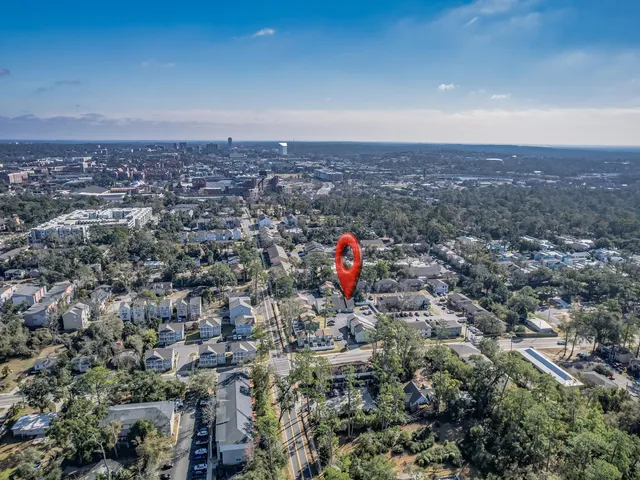 $195,000 | 301 South Lipona Road, Unit 12 AKA 10E, Tallahassee, FL 32304