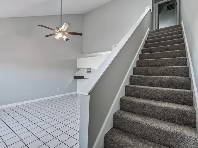 $195,000 | 301 South Lipona Road, Unit 12 AKA 10E, Tallahassee, FL 32304