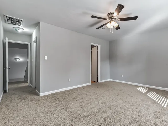 $195,000 | 301 South Lipona Road, Unit 12 AKA 10E, Tallahassee, FL 32304