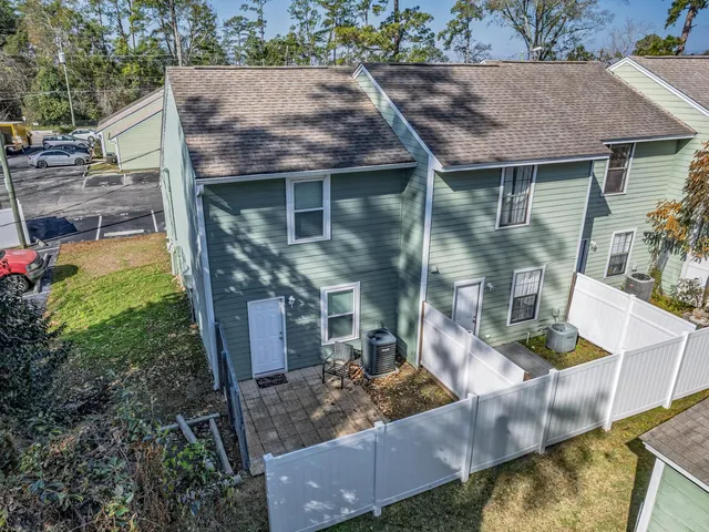 $195,000 | 301 South Lipona Road, Unit 12 AKA 10E, Tallahassee, FL 32304