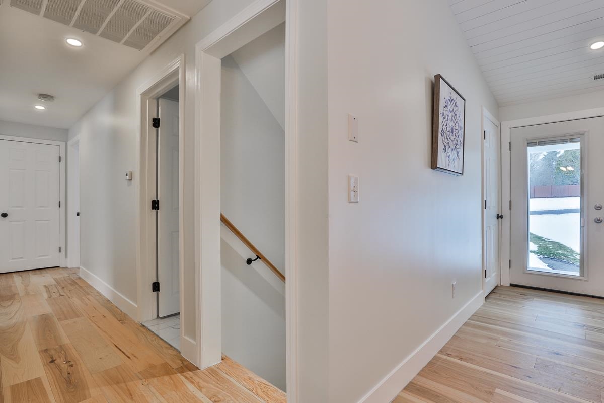 14 Lancaster Farm Road Salem, NH 03079 - Photo 24 of 40