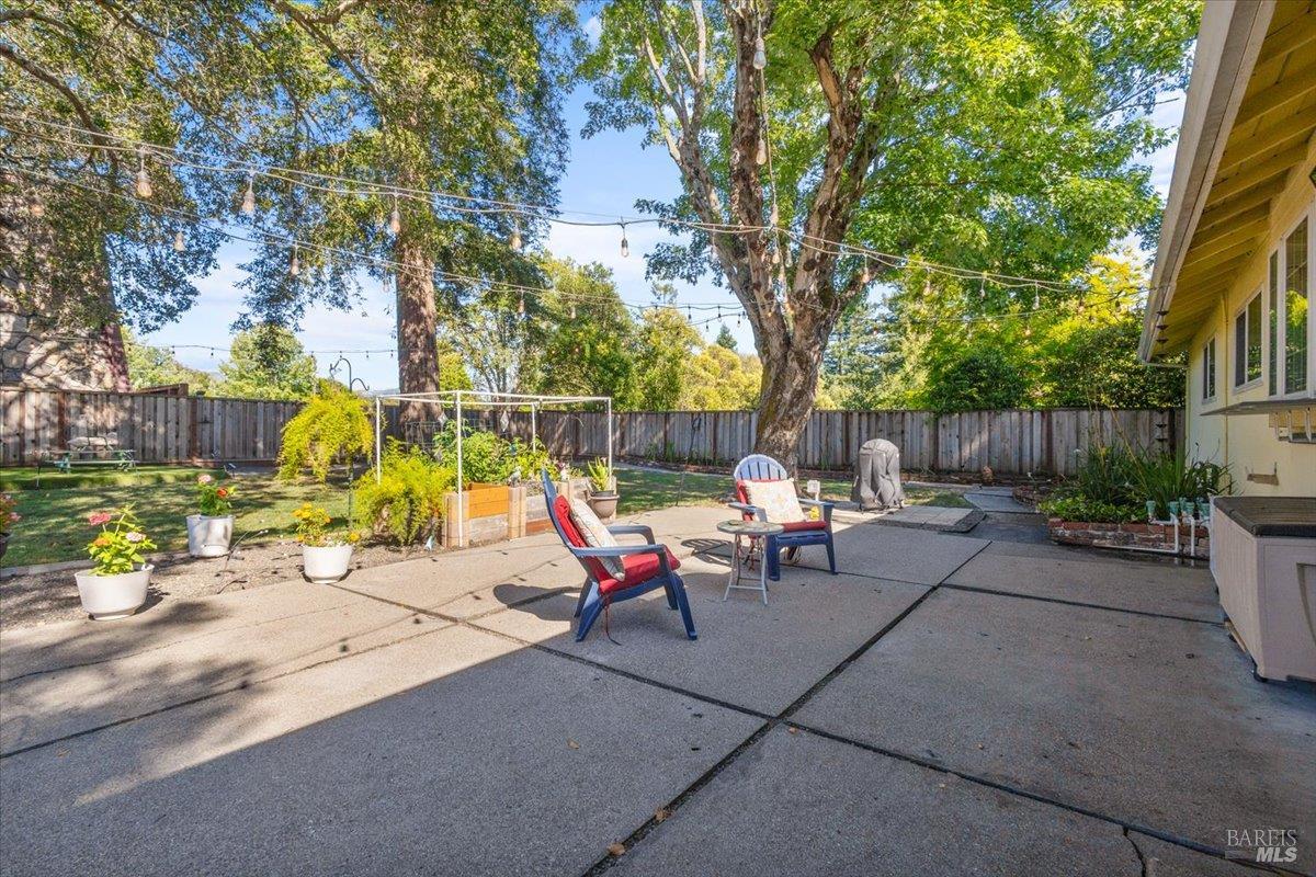 2216 Fremont Drive Santa Rosa, CA 95409 - Photo 24 of 36