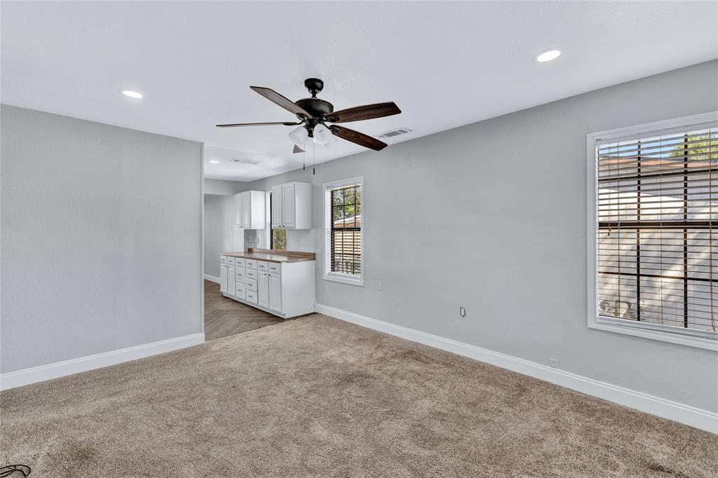 4120 Fry Street Fort Worth, TX 76115 - Photo 6 of 29