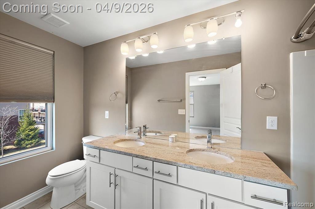 2877 Hartwick Drive Rochester, MI 48307 - Photo 30 of 44