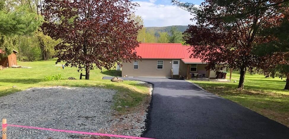 118 Phillips Road Pittstown, NY 12185 - Photo 1 of 10 cropped2