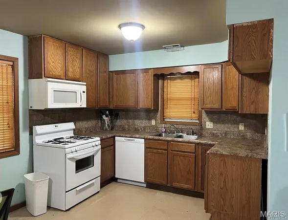 $139,000 | 197 Old Springfield Road, Bourbon, MO 65441