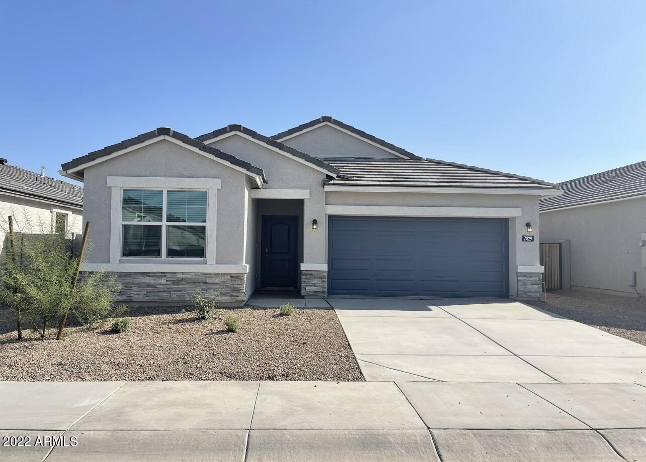 7829 West Cordes Road Phoenix, AZ 85043 - Photo 1 of 15 IMG_8762