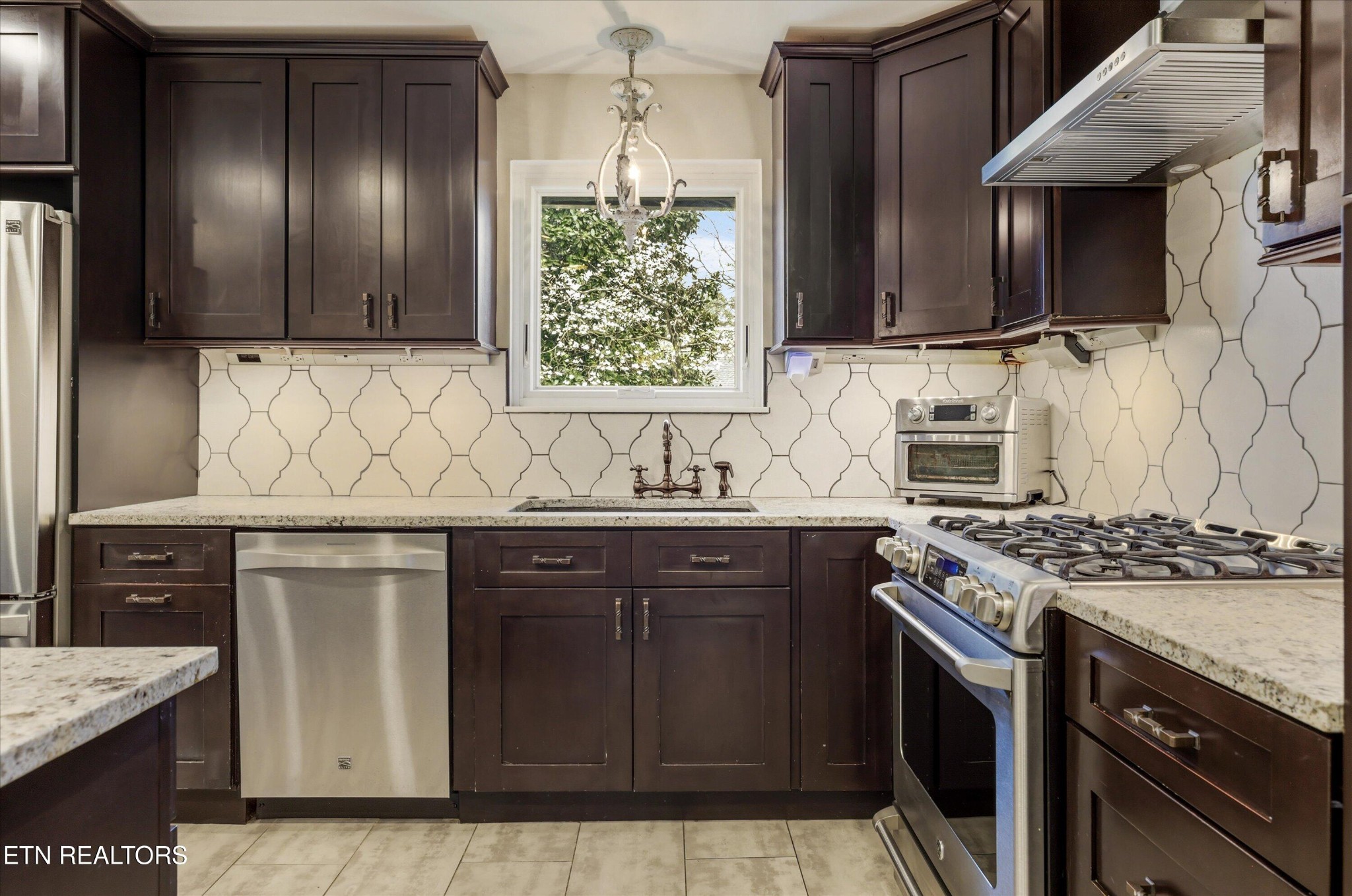 216 Highfield Road Knoxville, TN 37923 - Photo 14 of 38 Gallery Image 14