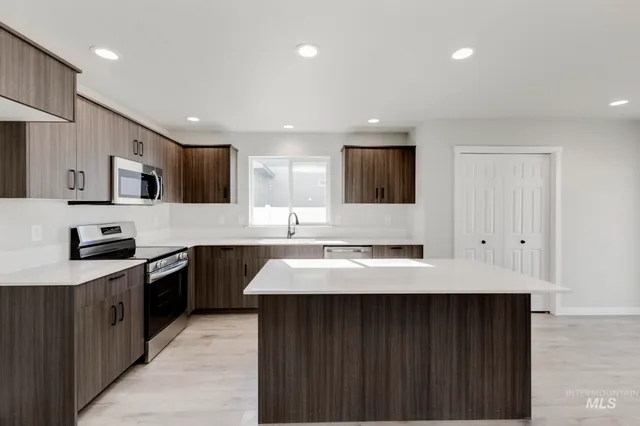 $514,990 | 2329 North Iditarod Avenue, Kuna, ID 83634