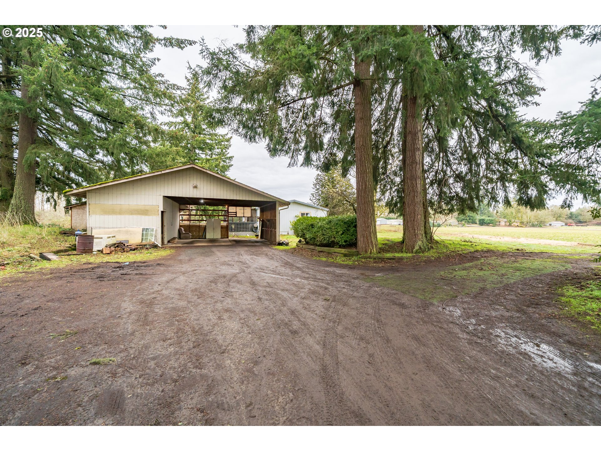41729 Kingston Jordan Road Stayton, OR 97383 - Photo 23 of 32 Carport